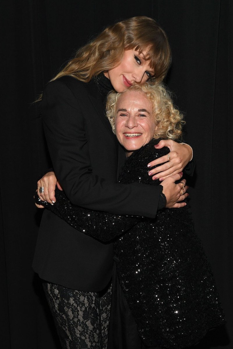 Taylor Swift at 36th Annual Rock & Roll Hall Of Fame Induction Ceremony — photo 69