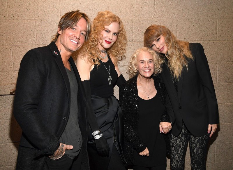 Taylor Swift at 36th Annual Rock & Roll Hall Of Fame Induction Ceremony — photo 82