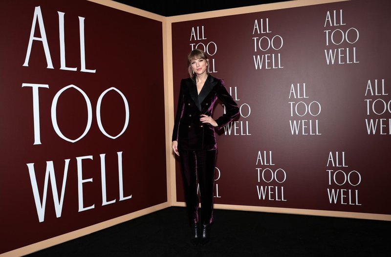 Taylor Swift at "All Too Well" New York Premiere — photo 7
