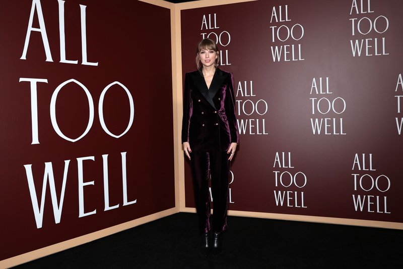 Taylor Swift at "All Too Well" New York Premiere — photo 9