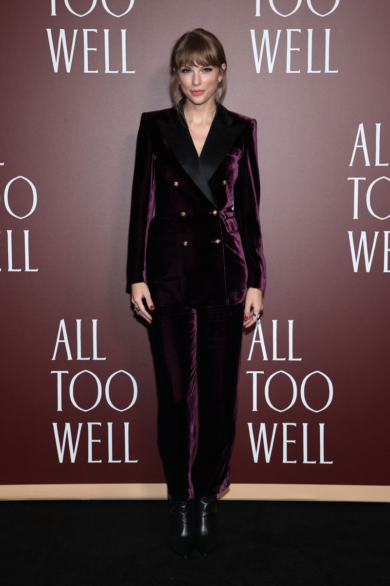 Taylor Swift at "All Too Well" New York Premiere — photo 11