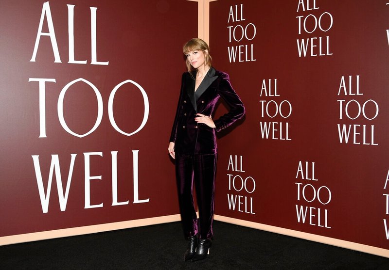 Taylor Swift at "All Too Well" New York Premiere — photo 42