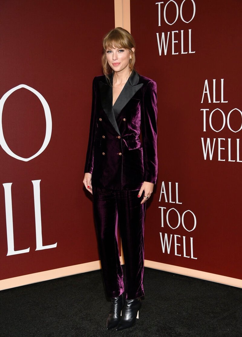 Taylor Swift at "All Too Well" New York Premiere — photo 55