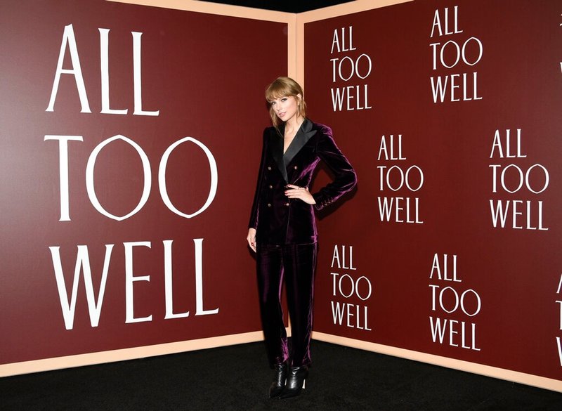 Taylor Swift at "All Too Well" New York Premiere — photo 57