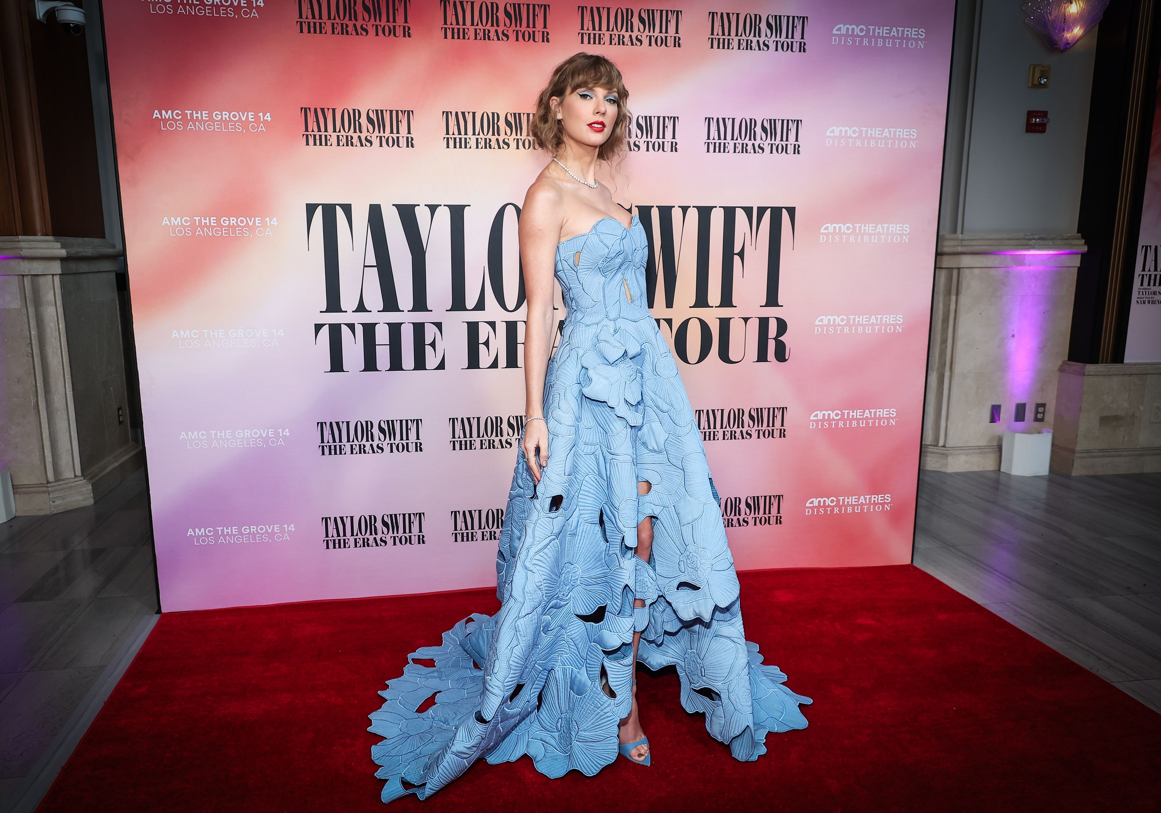 Taylor Swift at "Taylor Swift: The Eras Tour" World Premiere — photo 132