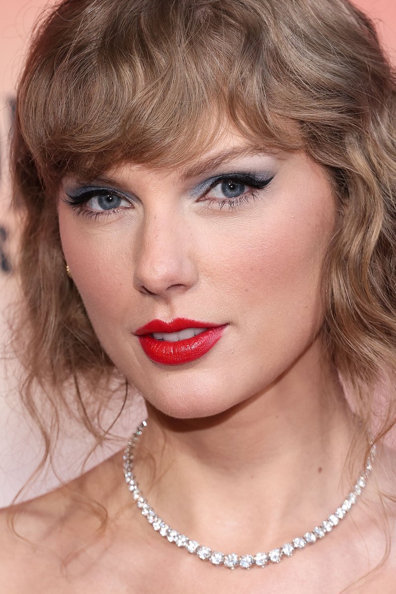 Taylor Swift at "Taylor Swift: The Eras Tour" World Premiere — photo 143