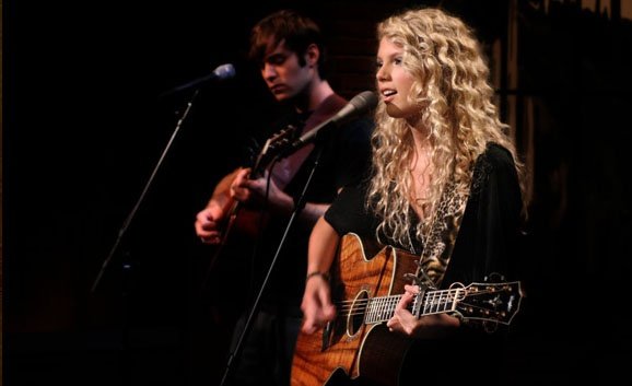 Taylor Swift — CMT's Studio 330 — photo 7