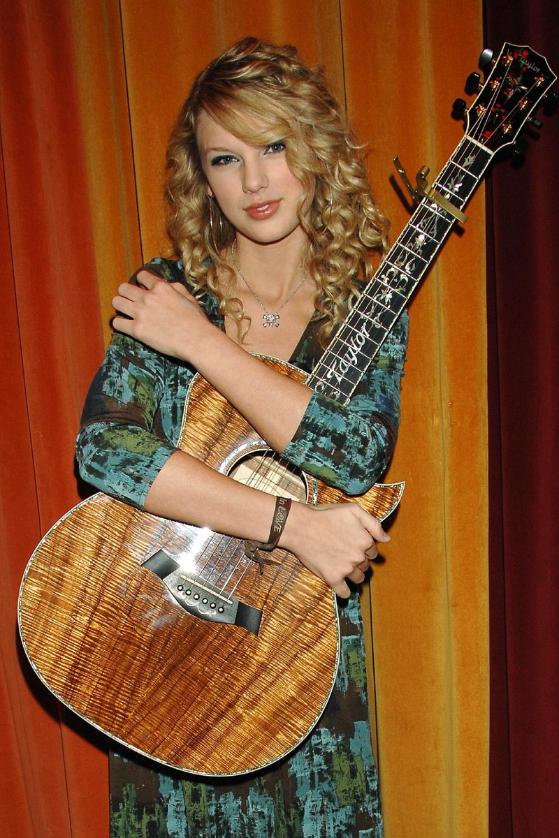 Taylor Swift — The Morning Show With Mike and Juliet — photo 15