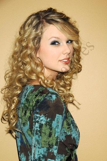 Taylor Swift — The Morning Show With Mike and Juliet — photo 25
