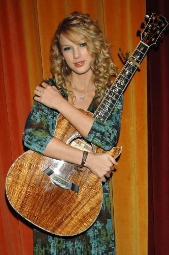 Taylor Swift — The Morning Show With Mike and Juliet — photo 29