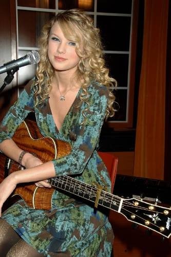 Taylor Swift — The Morning Show With Mike and Juliet — photo 40