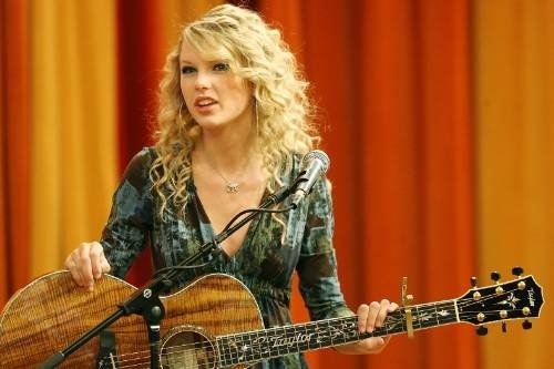 Taylor Swift — The Morning Show With Mike and Juliet — photo 48