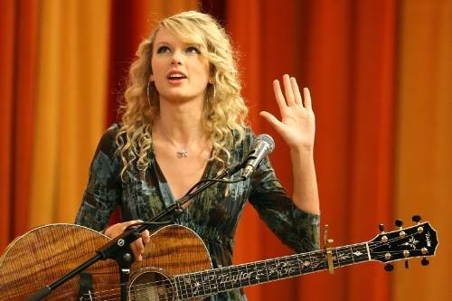 Taylor Swift — The Morning Show With Mike and Juliet — photo 50
