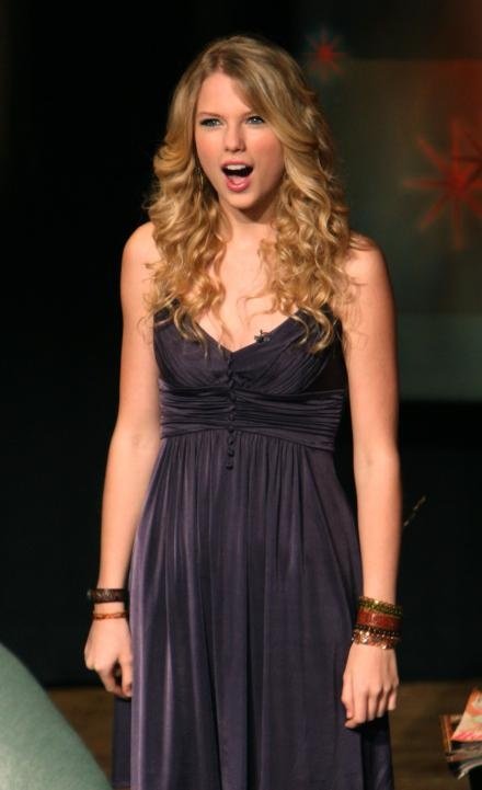 Taylor Swift — GAC Presents CMA Celebrity Closeup — photo 49