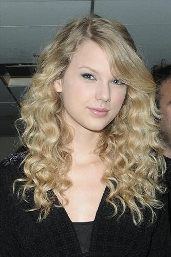 Taylor Swift — NBC's Today Show (September 08) — photo 1
