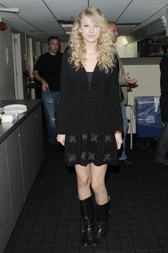 Taylor Swift — NBC's Today Show (September 08) — photo 12
