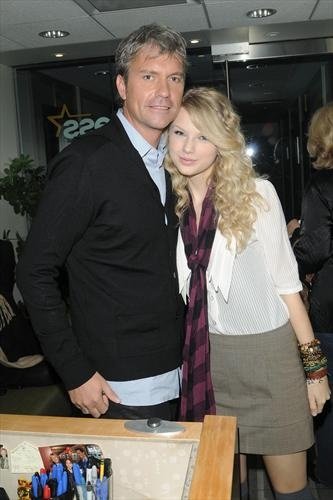 Taylor Swift — NBC's Today Show (September 08) — photo 22