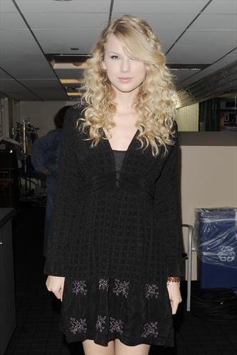 Taylor Swift — NBC's Today Show (September 08) — photo 30