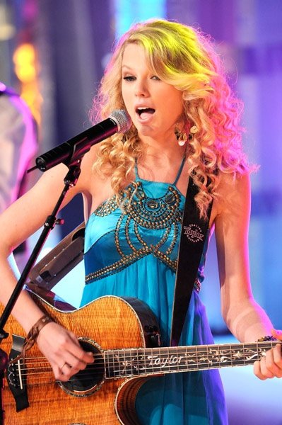 Taylor Swift — TRL (June 18th 08) — photo 29