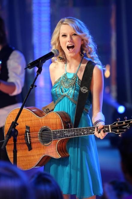 Taylor Swift — TRL (June 18th 08) — photo 67