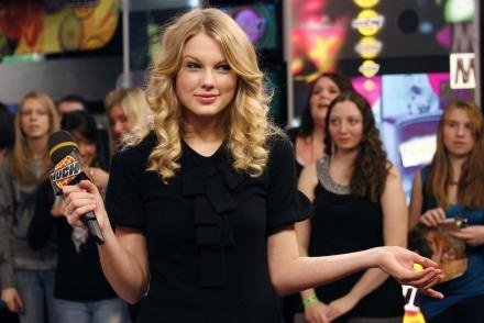 Taylor Swift — eTalk — photo 66