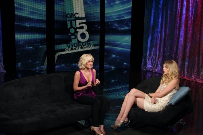 Taylor Swift — GAC Top 50 Countdown — photo 2