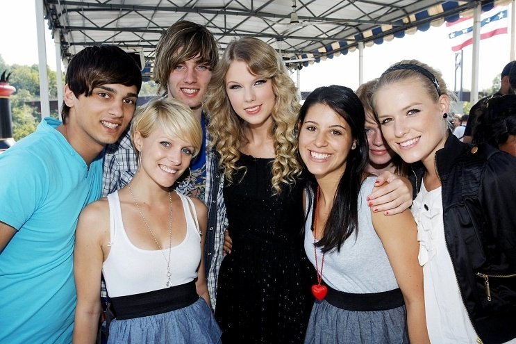 Taylor Swift — "Popstars" Germany — photo 18