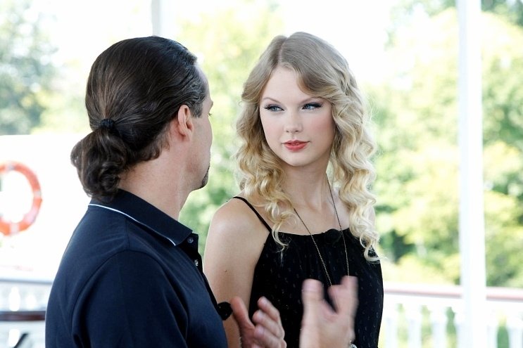 Taylor Swift — "Popstars" Germany — photo 26