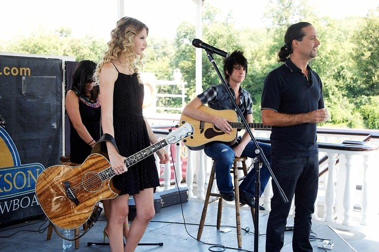Taylor Swift — "Popstars" Germany — photo 29