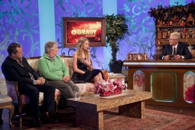 Taylor Swift at The Paul O'Grady Show - November — photo 15