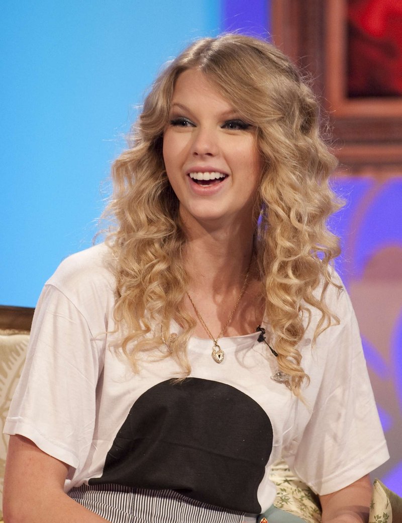 Taylor Swift — The Paul O'Grady Show — photo 5