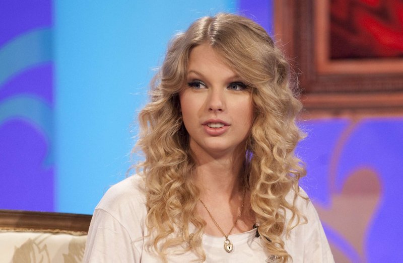 Taylor Swift — The Paul O'Grady Show — photo 6