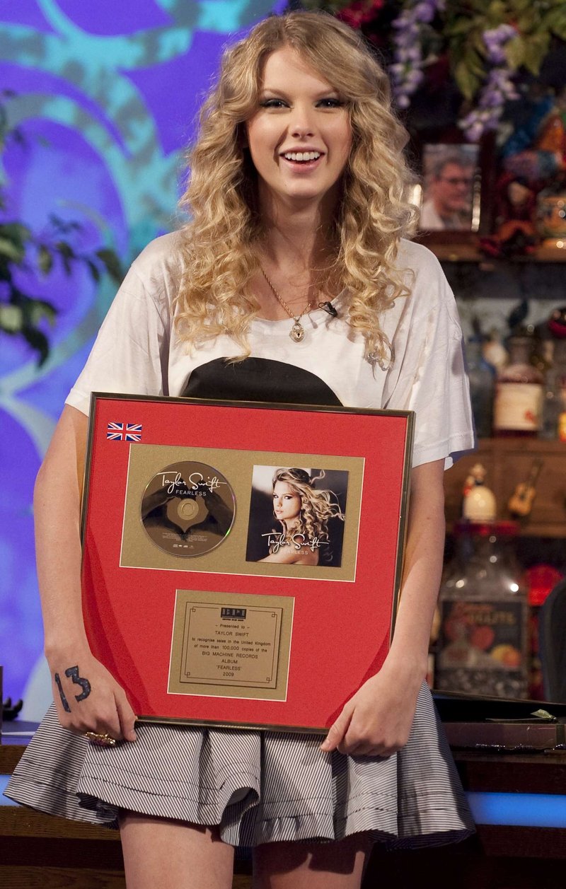 Taylor Swift — The Paul O'Grady Show — photo 12