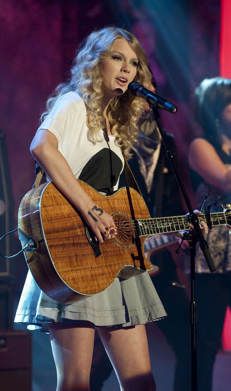 Taylor Swift — The Paul O'Grady Show — photo 20
