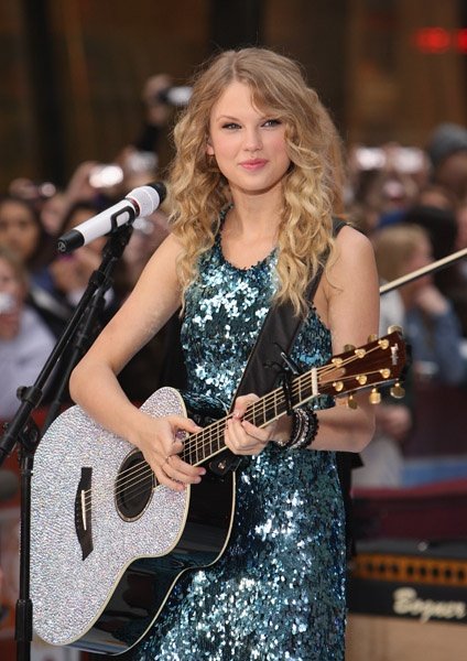 Taylor Swift — The Today Show - May 29th 2009 — photo 2