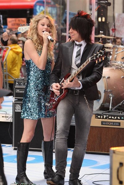 Taylor Swift — The Today Show - May 29th 2009 — photo 8