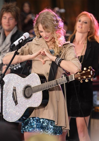 Taylor Swift — The Today Show - May 29th 2009 — photo 17