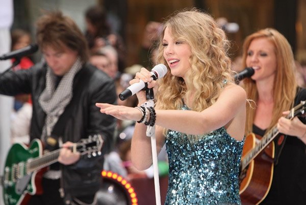 Taylor Swift — The Today Show - May 29th 2009 — photo 20