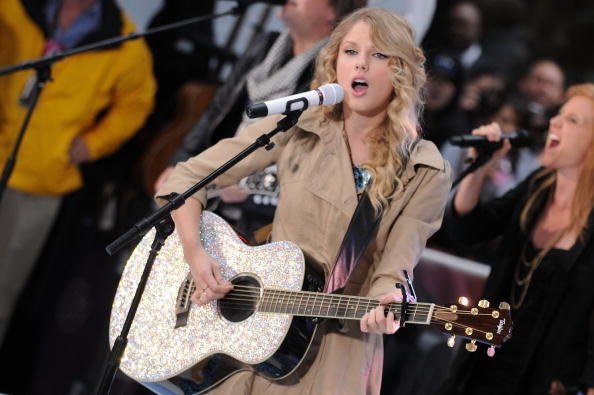 Taylor Swift — The Today Show - May 29th 2009 — photo 31