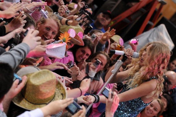 Taylor Swift — The Today Show - May 29th 2009 — photo 36