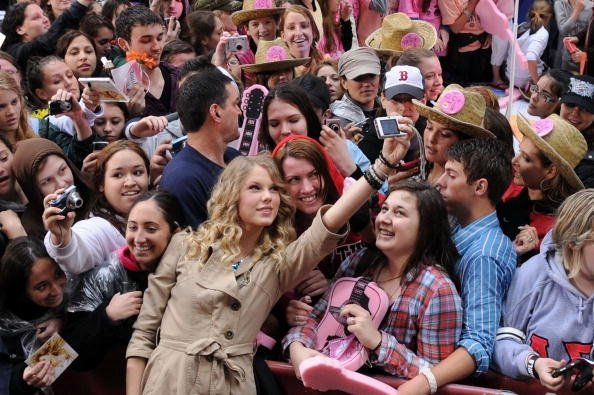 Taylor Swift — The Today Show - May 29th 2009 — photo 37