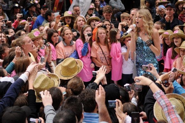 Taylor Swift — The Today Show - May 29th 2009 — photo 42