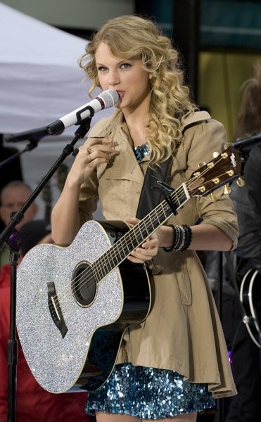 Taylor Swift — The Today Show - May 29th 2009 — photo 45
