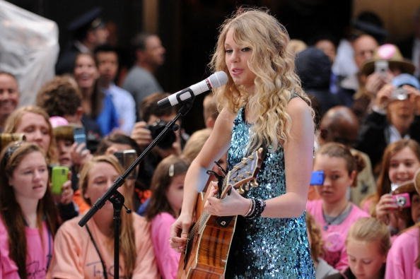 Taylor Swift — The Today Show - May 29th 2009 — photo 46