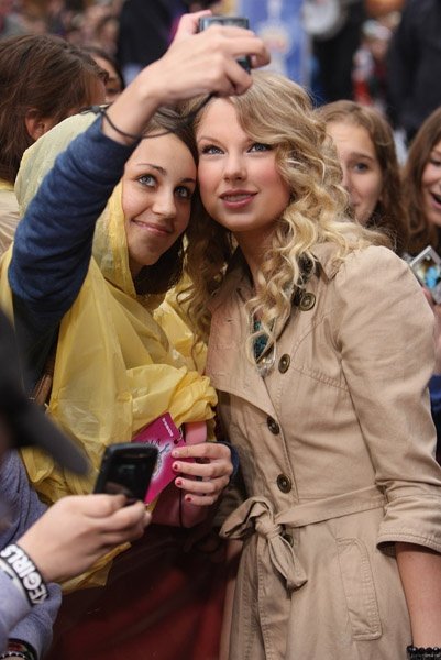Taylor Swift — The Today Show - May 29th 2009 — photo 57