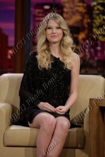 Taylor Swift — The Tonight Show With JayLeno (April 2009) — photo 18