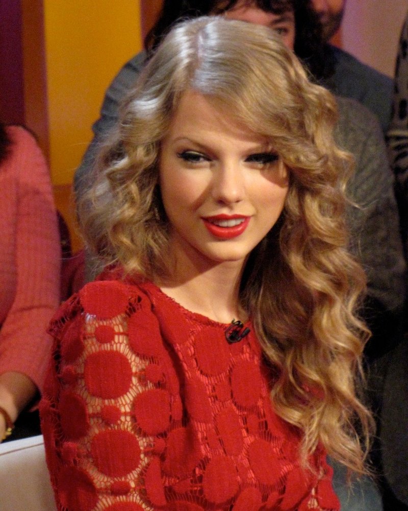 Taylor Swift at Canada AM — photo 2
