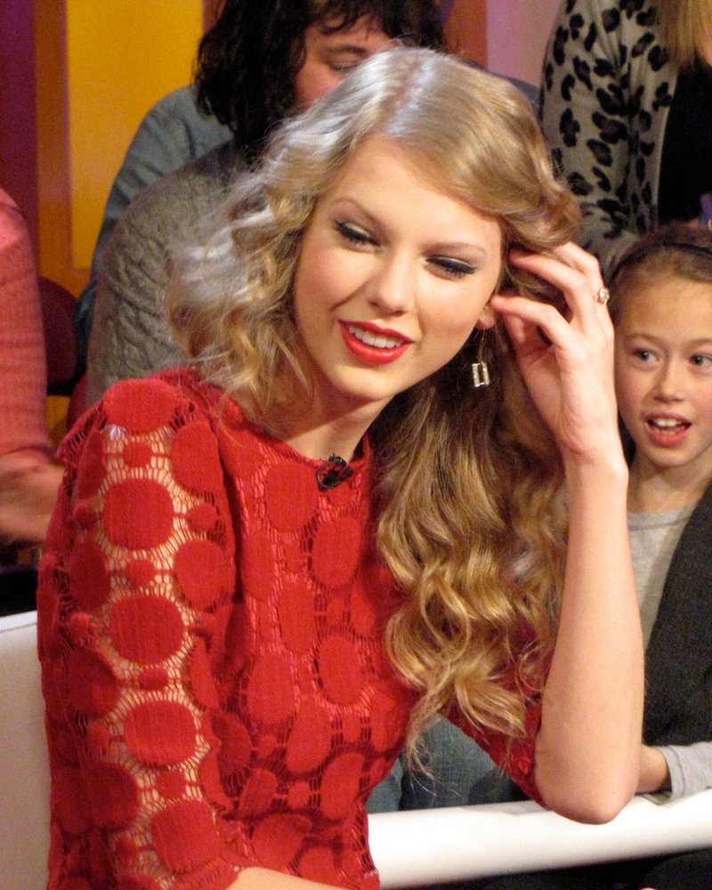 Taylor Swift at Canada AM — photo 6