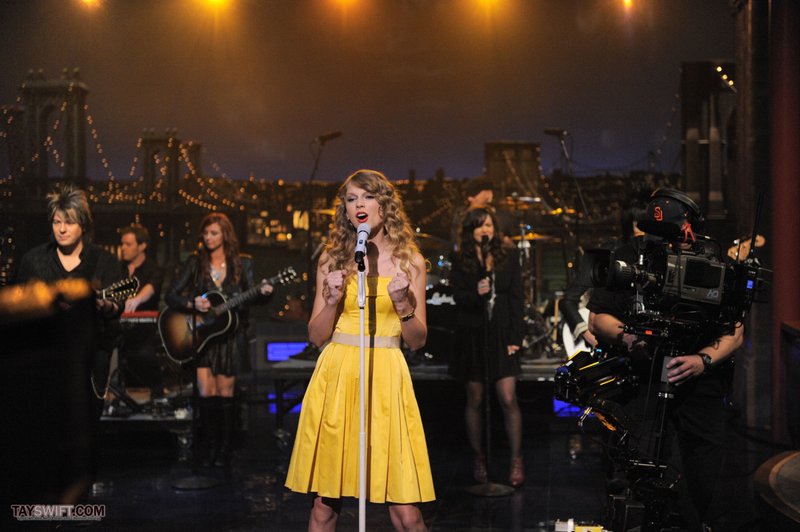Taylor Swift at Late Show With David Letterman — photo 18