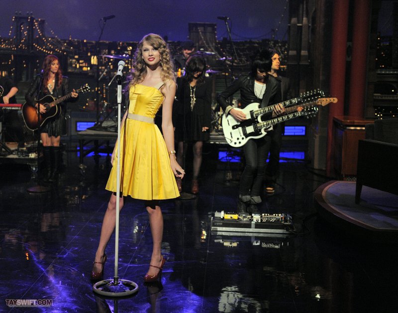 Taylor Swift at Late Show With David Letterman — photo 20